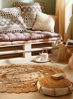 https://cdn.webshopapp.com/shops/279014/files/427571973/240x325x1/atmosphera-createur-dinterieur-jute-floor-cushion.jpg