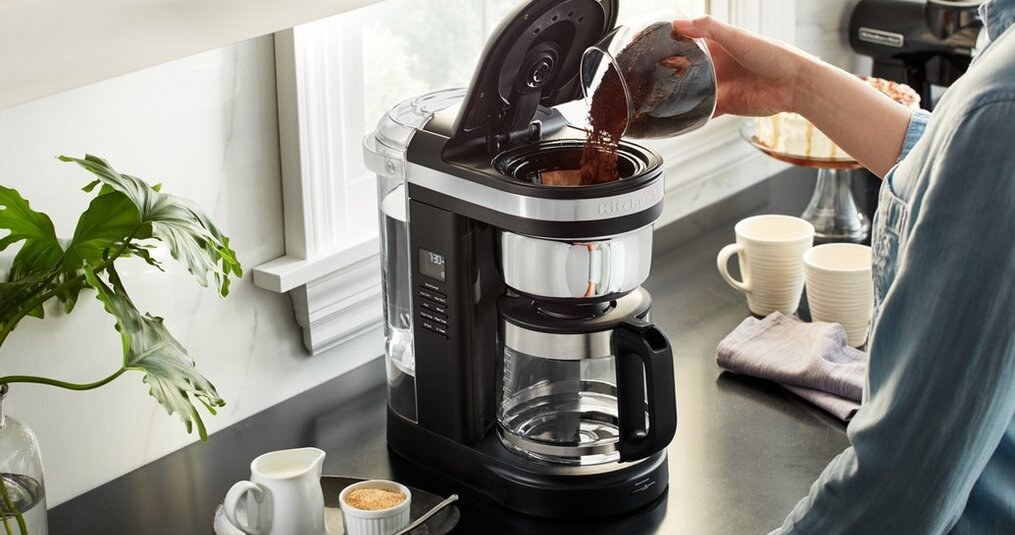 Koffiekenner worden: De Kunst van Koffiezetten en Proeven