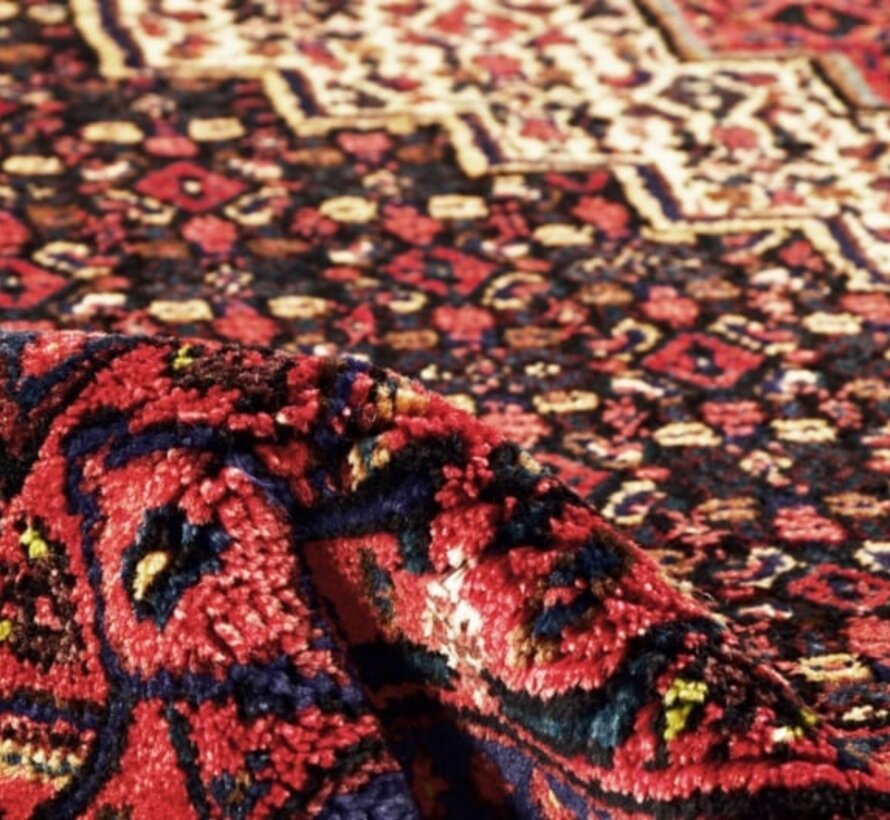 Persian Kurdish Carpet - Rug - 124 x 149cm