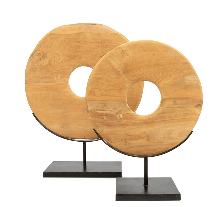 De Teak Disc op Stand - M