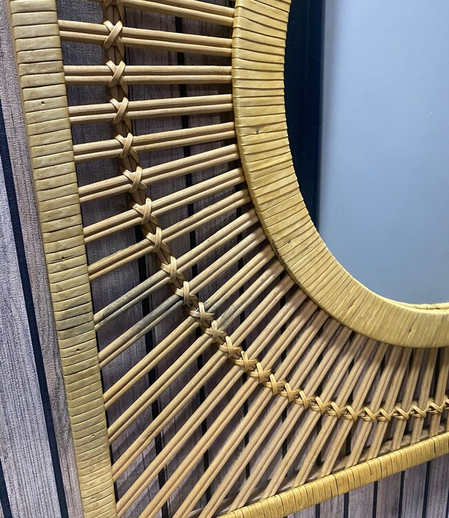 Showroom model – Square Mirror – 66 x 66 cm