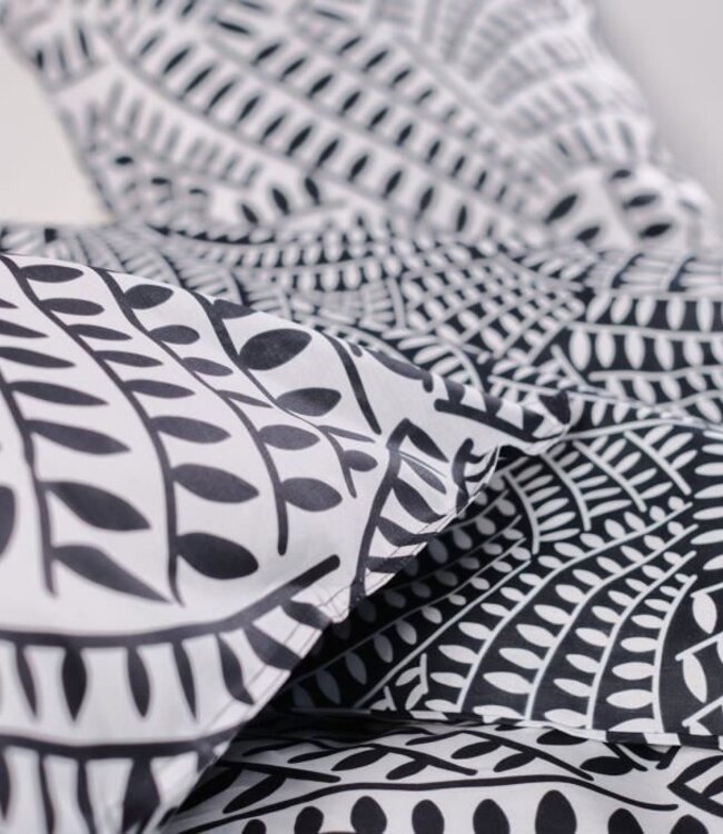 Double Bedding Set – 260x240 cm – 100% Cotton – Black/White