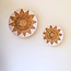 Soeji Ronde Boho Wandmand – Geweven Wanddecoratie – Decoratieve Schaal – Geweven Wandbord met Geborduurd Sterpatroon ADARI (2 maten, Ø30/40 cm)