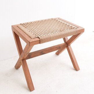 Soeji Grote houten kruk INDRA (beige) gemaakt van Trembesi met een zitvlak van geweven gerecycled papier