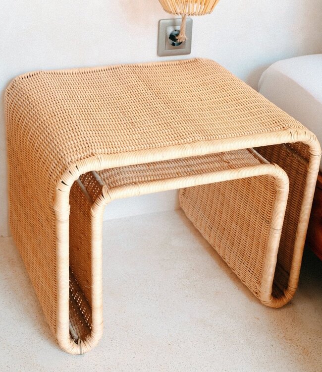 Rotan bijzettafel met stabiel metalen frame – Handgemaakte salontafel BAYU