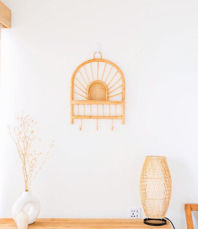 Rotan Wandplank – Kleine Boho Wandplank – Hangende Rotan Plank – Jas- of Sleutelhaak – Handgemaakte Plank Gemaakt van Rotan (41x53 cm) BANTEN