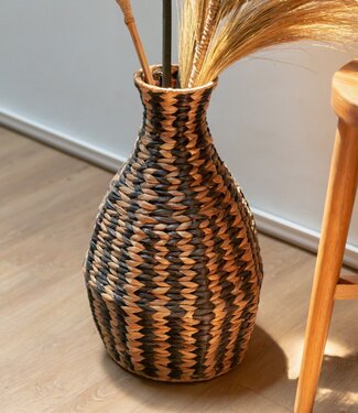 Soeji Geweven Boho Vaas DAYANA zwart gemaakt van Waterhyacint