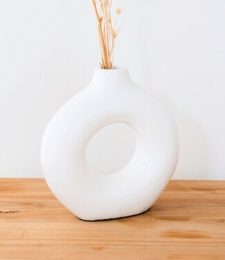 Soeji Ringvormige vaas wit – kleivaas handgemaakt – kleine bohovaas – vaas voor gedroogde bloemen – decoratieve vaas voor vensterbank, plank of tafel NUSA