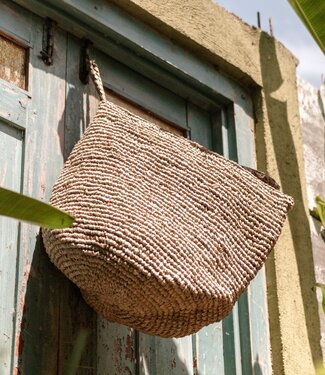 Soeji Wandmand UTARA Hangende opbergmand gemaakt van Raffia