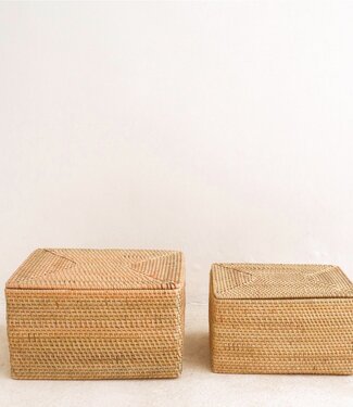Soeji Opbergmand met deksel – Plankmand gemaakt van beige rotan – Handgeweven decoratieve mand GRAHA (2 maten)