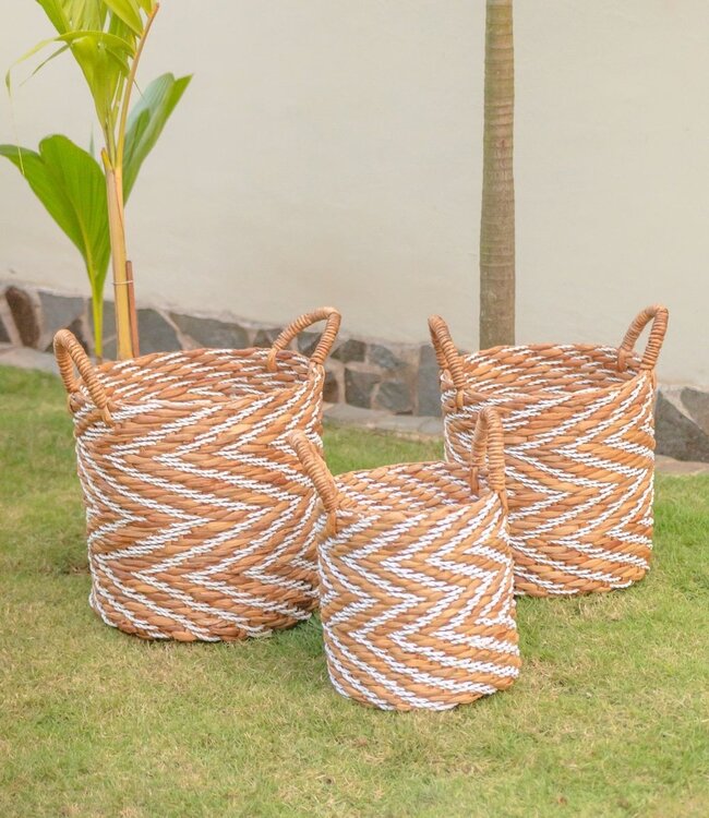 Rond geweven mand met gestreept patroon YALIMO gemaakt van waterhyacint (3 maten)