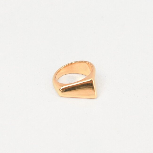 Minimalistische ring 18k verguld - gouden ring 925 zilver goud vermeil - driehoekige statement ring - JIMBARAN