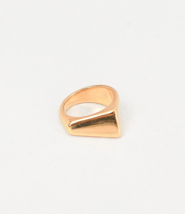 Minimalistische ring 18k verguld - gouden ring 925 zilver goud vermeil - driehoekige statement ring - JIMBARAN