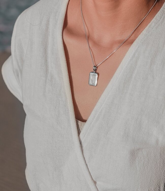 Sierlijke ketting met hanger - zilveren 40 cm ketting gemaakt van 925 zilver - abstract gezicht gegraveerd - LOVINA zilver