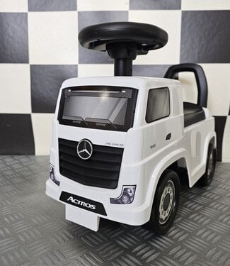 Rijdende Mercedes-Benz Actros