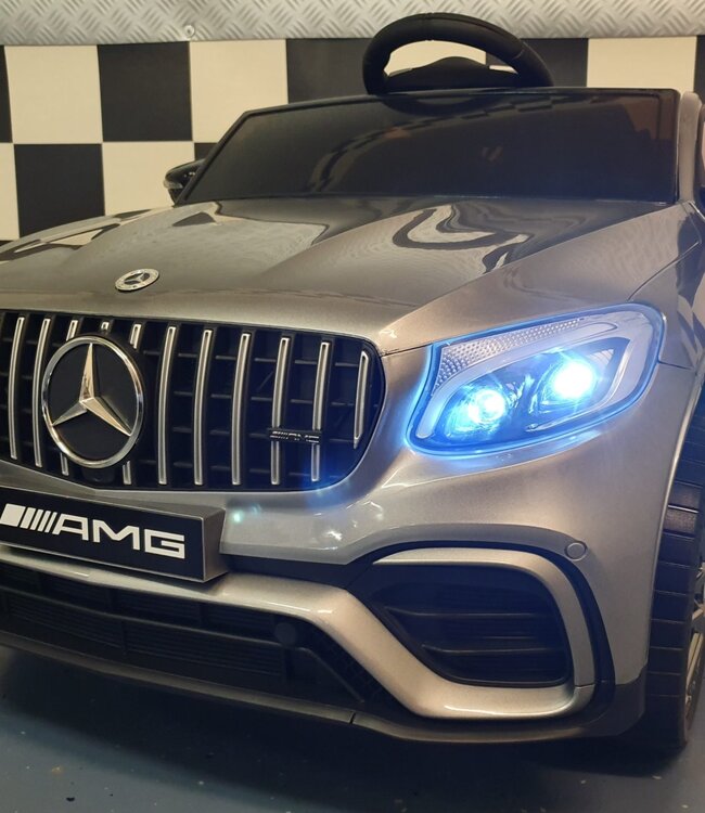 Elektrische kinderauto Mercedes GLC 63 12V metallic zilver 1-persoons
