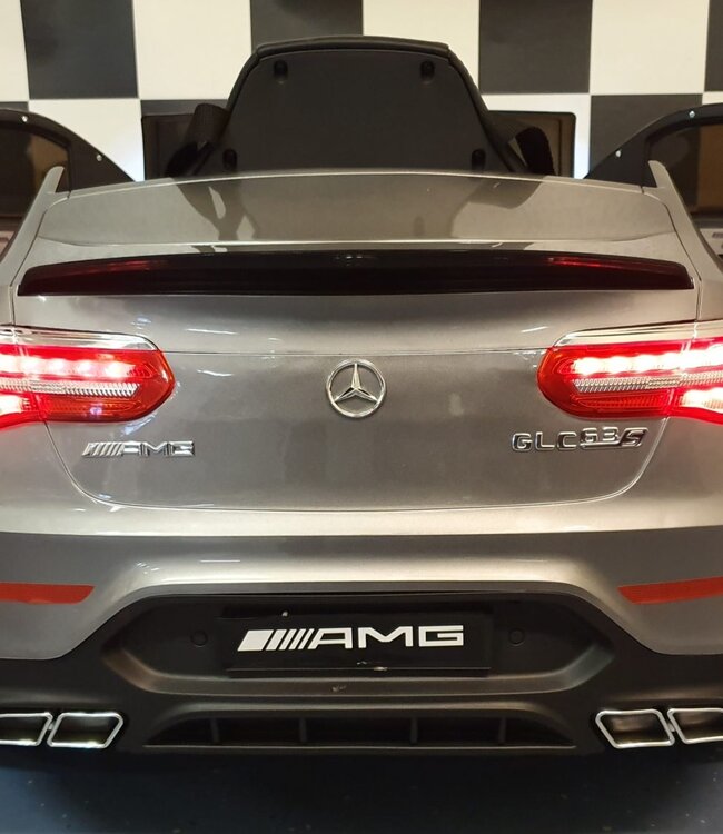 Elektrische kinderauto Mercedes GLC 63 12V metallic zilver 1-persoons