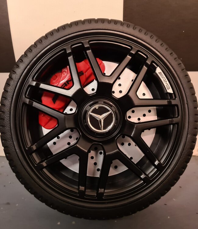 Elektrische kinderauto Mercedes GLC 63 12V metallic zilver 1-persoons