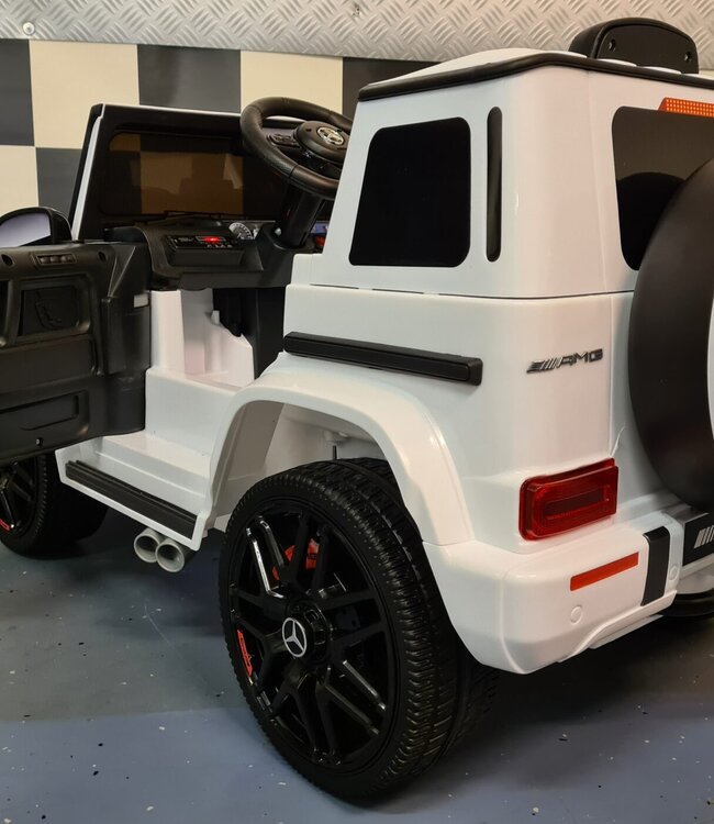 Mercedes G63 kinderauto 12V wit met zachte start voor 1 persoon