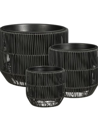 Bloempot buiten Peta Zwart