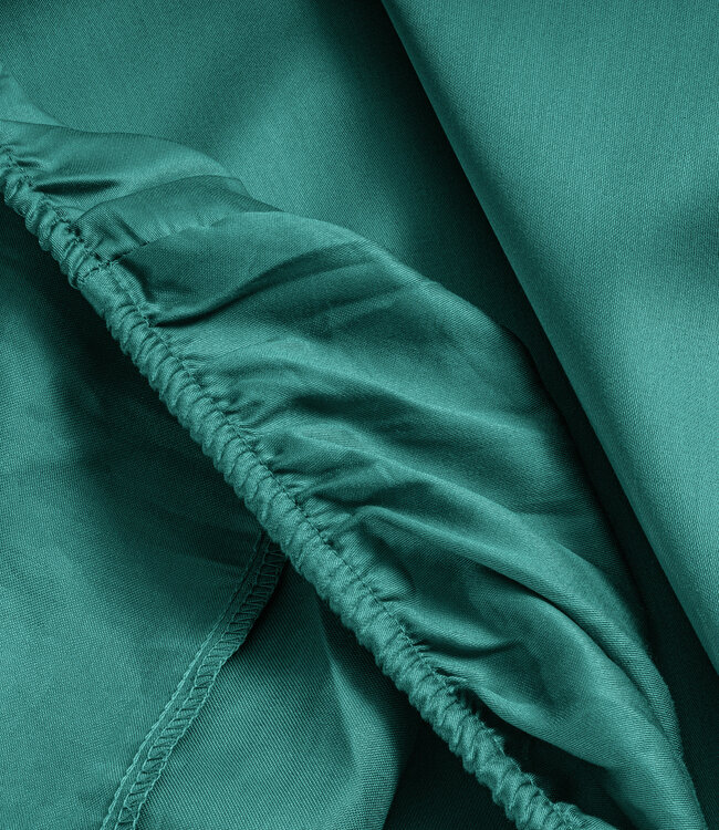 Satijnen topper hoeslaken donkergroen 140 x 200 cm