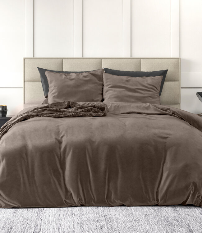 Fluwelen uni dekbedovertrek taupe 240 x 220