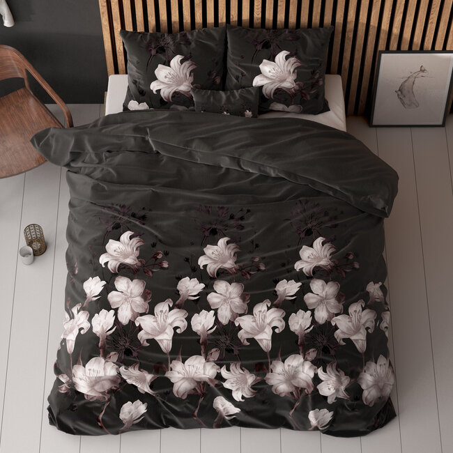 Donkere Bloem Zwart 140 x 220