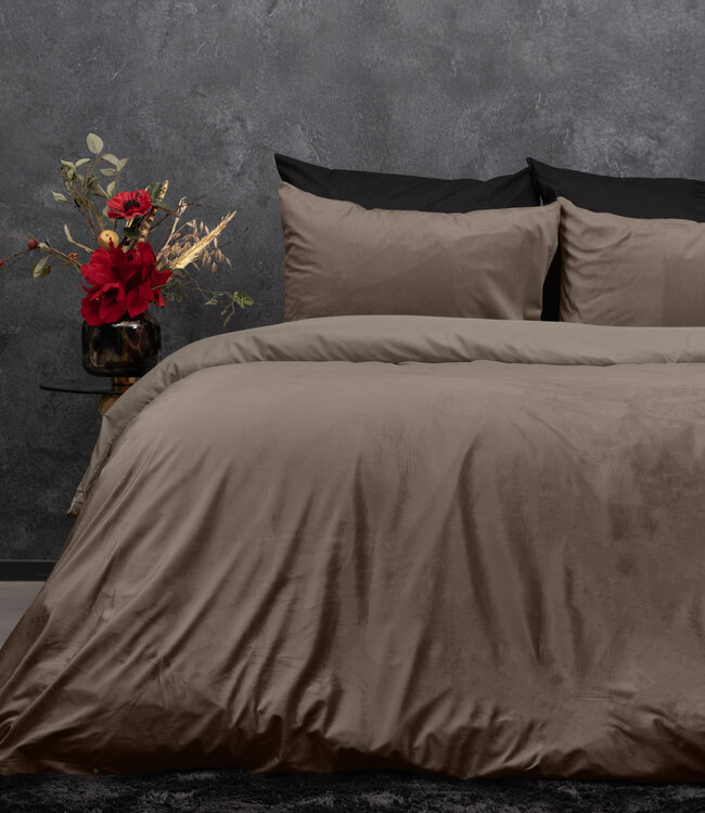 Velvet uni dekbedovertrek taupe 140 x 220 cm