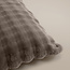 Pompon taupe 240 x 220