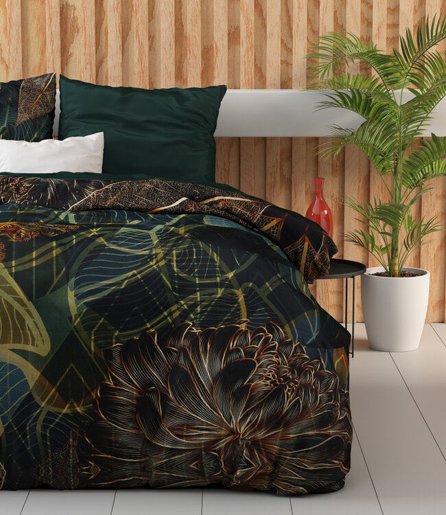 Dark Rises Zwart 200 x 220