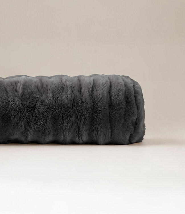 Bodykussen Pompon Antraciet 140 x 20