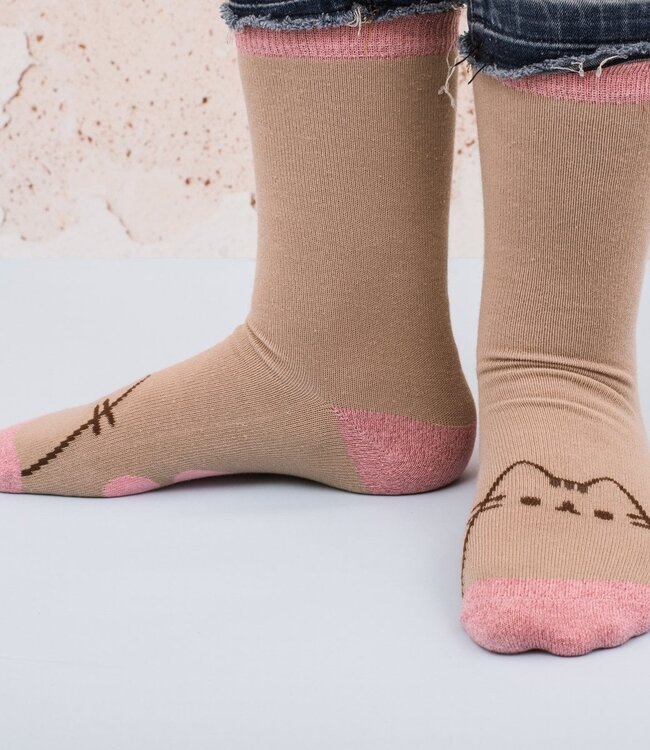 Pusheen Home - Mok met Sok - Roze Cupcake