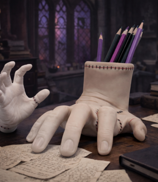 Mad Monkey Woensdag - Pennenbeker in het “Ice Cold Hand”-design