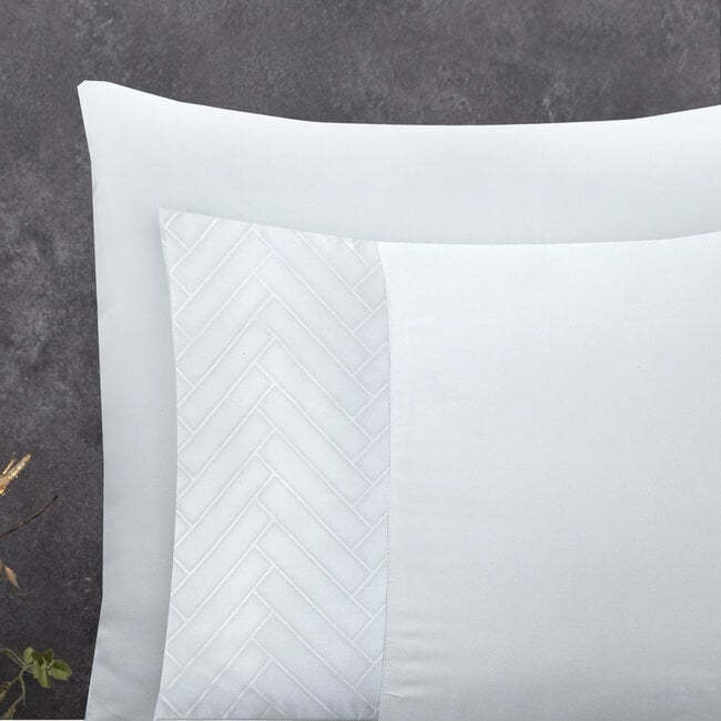 Monte Negro Wit 140 x 220