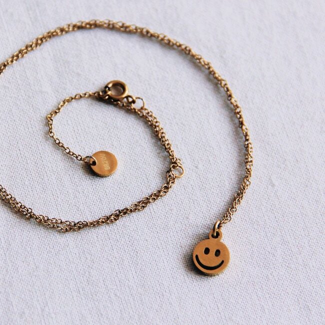 Feine Edelstahlkette mit Smiley - Gold