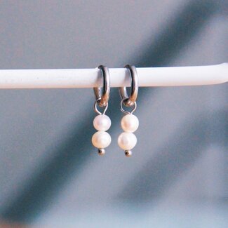 Koning Bamboe SS353 - Stainless steel hoop earrings with 2 freshwater pearls - silver