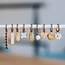 Koning Bamboe Stainless steel hoop earrings with 'daisy flower' - creme/gold - SS382