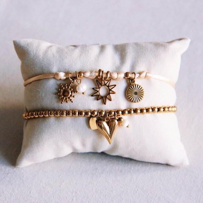Koning Bamboe Beaded bracelet with hearts and mini pearl