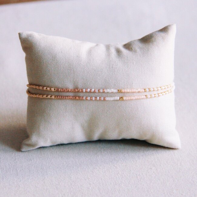 Koning Bamboe Double Miyuki bracelet - nude/white/taupe