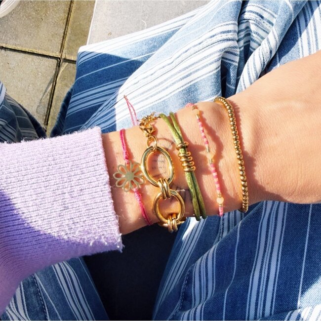 Satijnen armband met goudkleurige kralen - lila