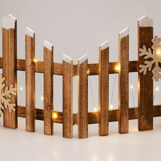 Weihnachtszaun aus Holz mit LED-Beleuchtung