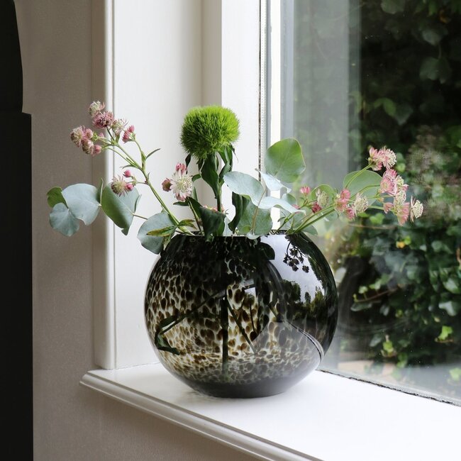 Vase The World Zambezi vase – grey with cheetah pattern – Ø25 × H20.5 cm