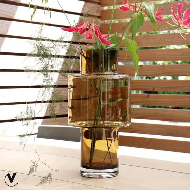 Vase The World Juba vase – cognac – Ø20 × H40 cm