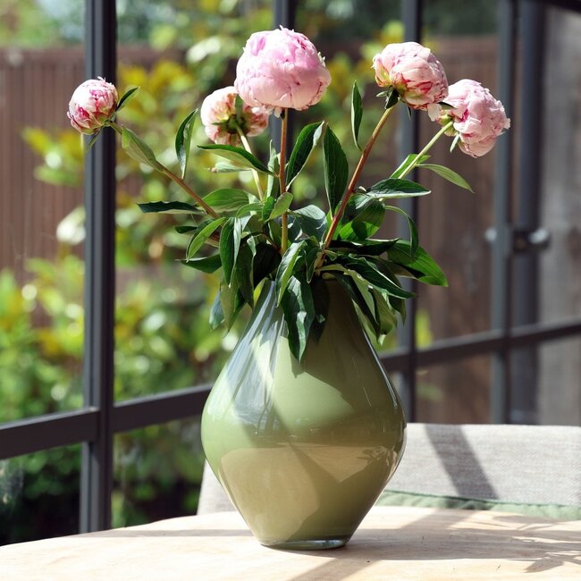 Vase The World Lesse vase – metallic pastel green