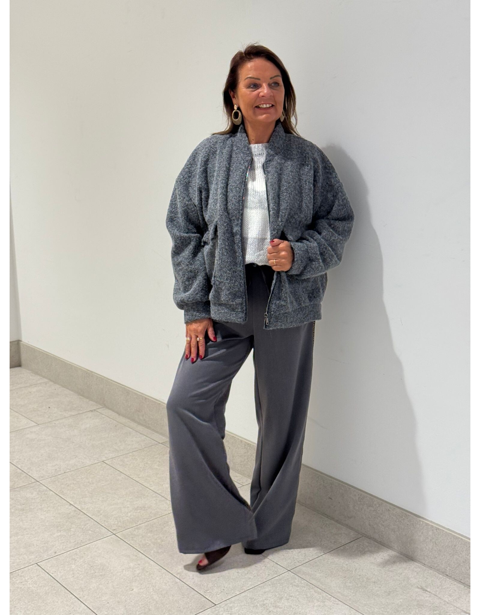 HEBBEZ Wide leg pantalon met panter bies Yara - Lichtgrijs