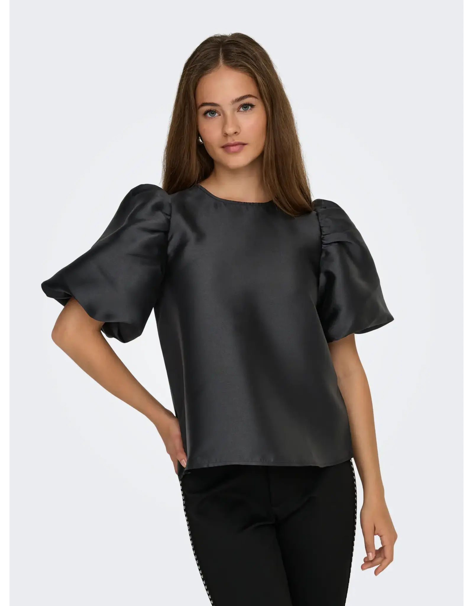ONLY ONLY Manny heavy satin top - Zwart