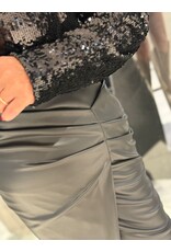 HEBBEZ PU-leren maxi-rok met detail Nora - Zwart