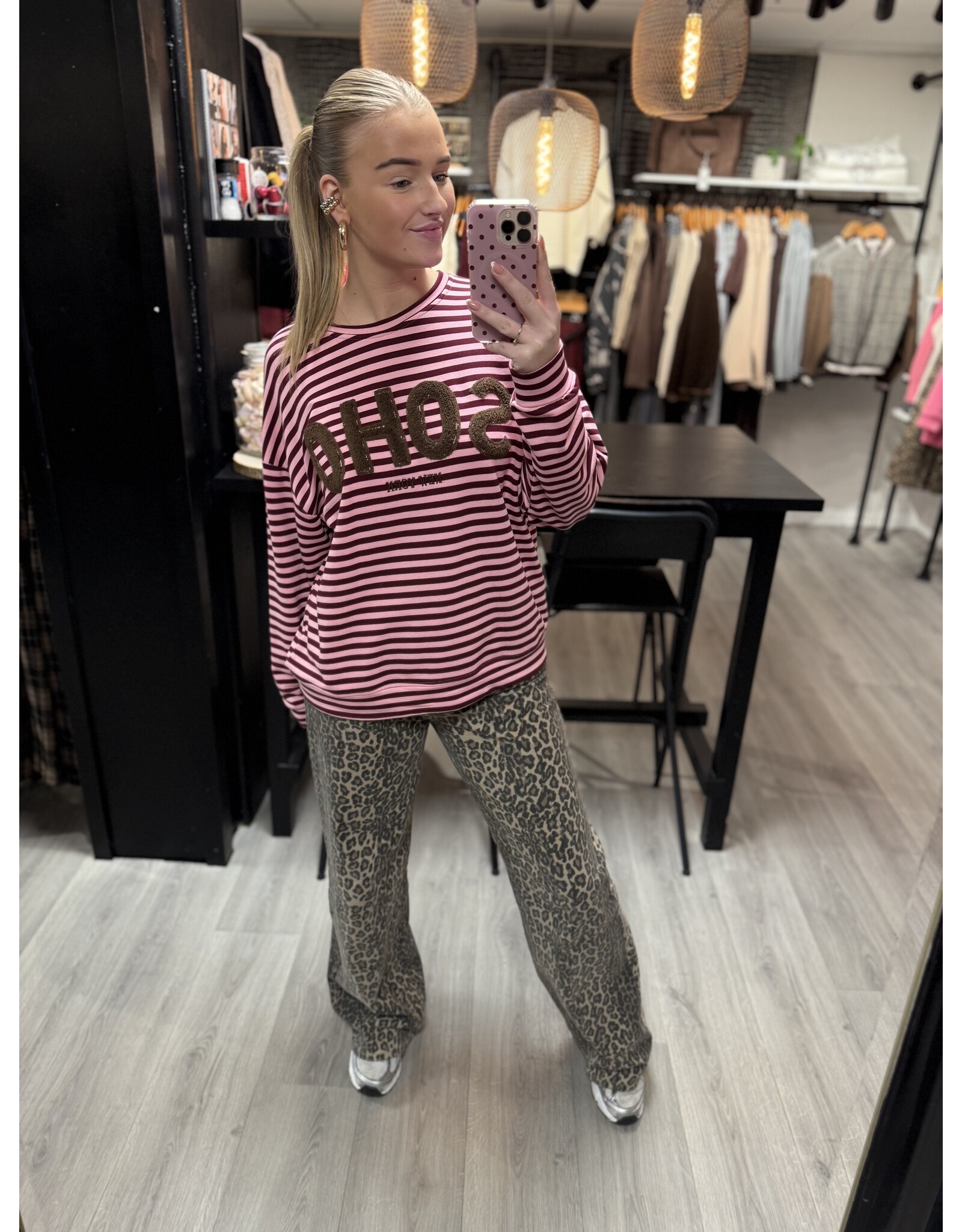 HEBBEZ Gestreepte oversized longsleeve Noor - Bordeauxrood