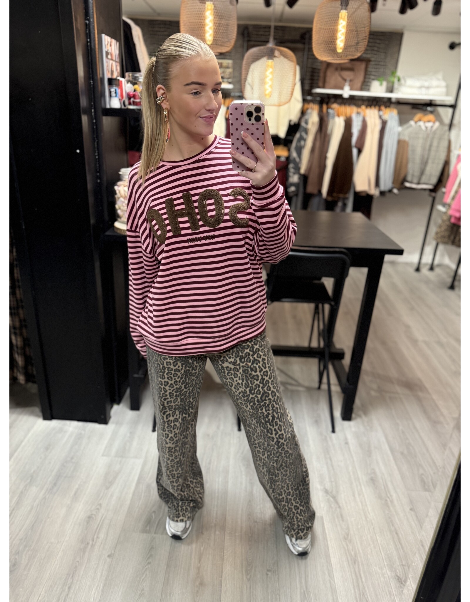 HEBBEZ Gestreepte oversized longsleeve Noor - Bordeauxrood