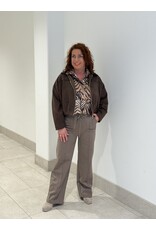 HEBBEZ Suedine 'inspired' jack met gouden rits Tess - Chocoladebruin